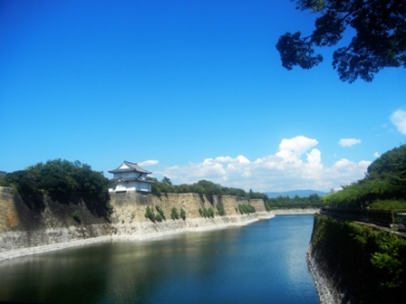 日本留遊學  大阪城公園外圍河川